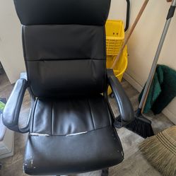 Computer chair
