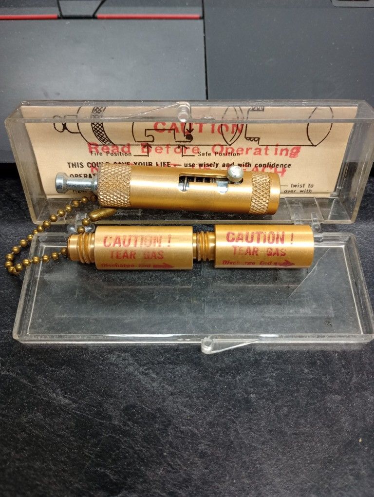 Chekmate 38 Cal. Tear Gas Pen Keychains