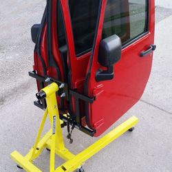 Topsy Rack & Roll Jeep Door Storage Mount