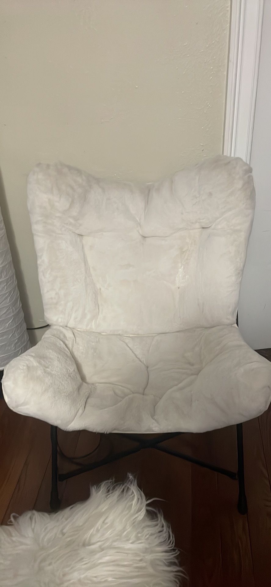 Elegant, Overfilled Butterfly Chair - Ultra Plush Polar Bear White.
