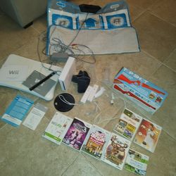 Wii  video game console and accessories
