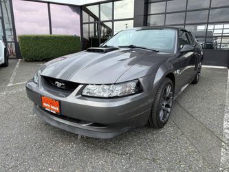 2004 Ford Mustang