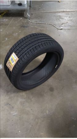 Brand New Michelin Pilot Sport A/S Tire 245/40ZR19