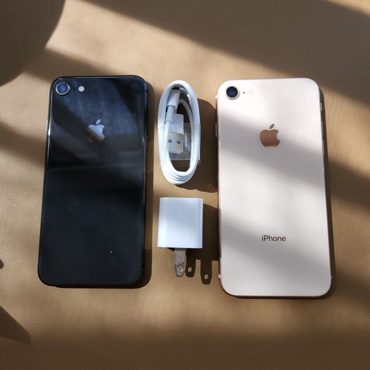 iPhone 8 - UNLOCKED - Like New (Color Choices)