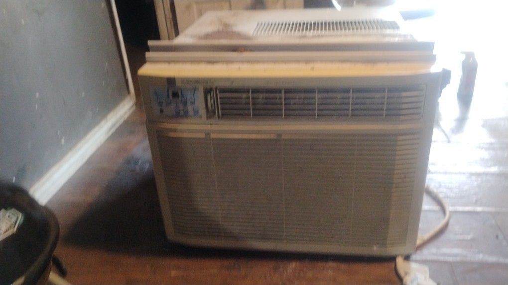 Air Conditioner