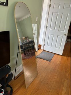 Modern Full-Length Arch Floor Mirror – Gold Frame