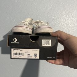 Converse Toddler Size 5C 