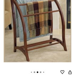 Walnut Wood Blanket Rack