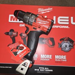 Milwaukee M18 Fuel Hammer Drill