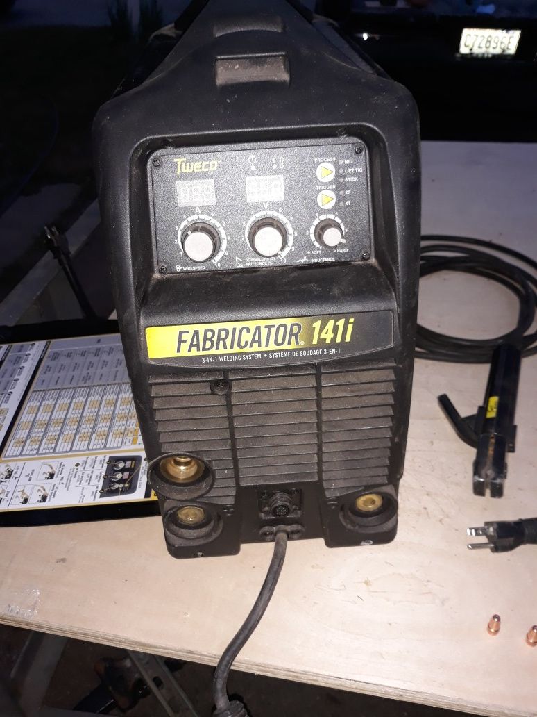 Tweco Fabricator 141i multi process welder for Sale in Roy, WA OfferUp