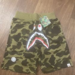 Bape Shorts Large 