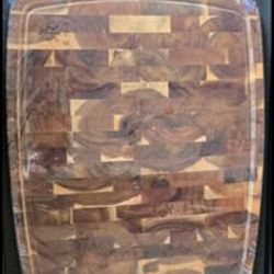 Luxury Chefs "Magnetic" Edge Grain Acacia Wood Butchers Block With Juice Grooves