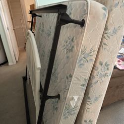 Mattress And Bed Frame Queen Size 