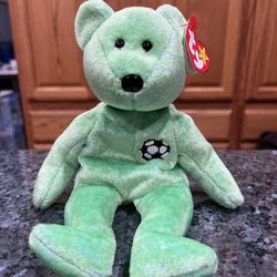 Ty Beanie Babie “Kicks ”  1998.  Size  7 inches tall.  Sits  up.  Brand New with Tags.  Has been on display in a cabinet with a Ty beanie Babie collec