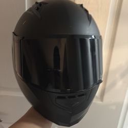 Motorcycle helmet size medium