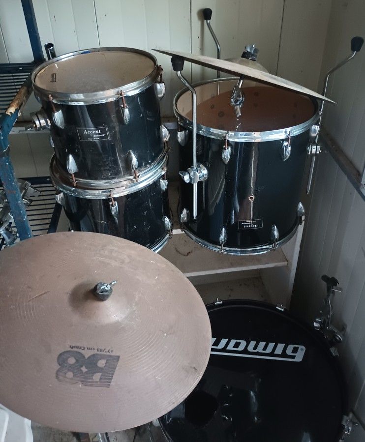 Drums