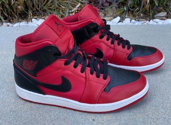 Air Jordan 1 Mid (Reverse Bred) Size 10.5