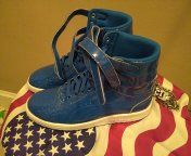 Brand new never worn puma hi top leather sneakers size 10/1/2