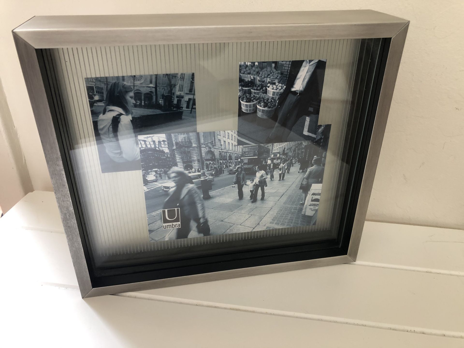 Umbra Ether Metal Frame