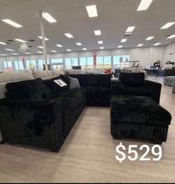 Stylish sectional sofa with ottoman, Cupholders & USB ports