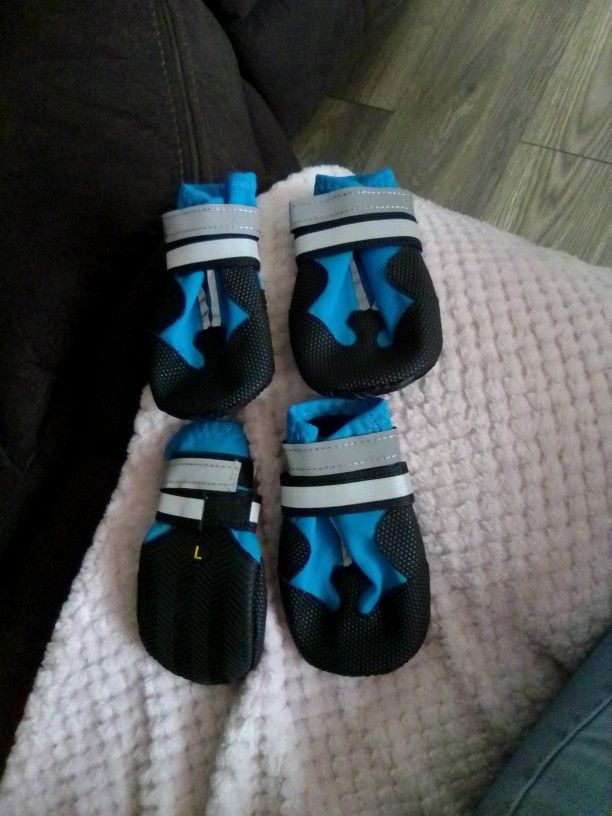 Botas Para Perros Nuevas Size Large.