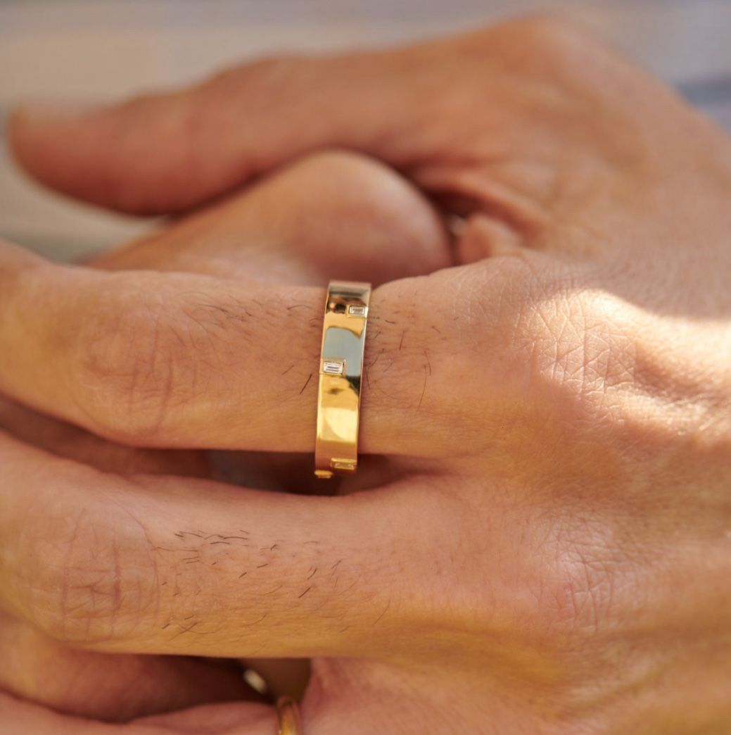 18k Solid Gold Diamond Ring UNISEX