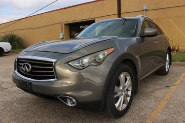 2015 INFINITI QX70
