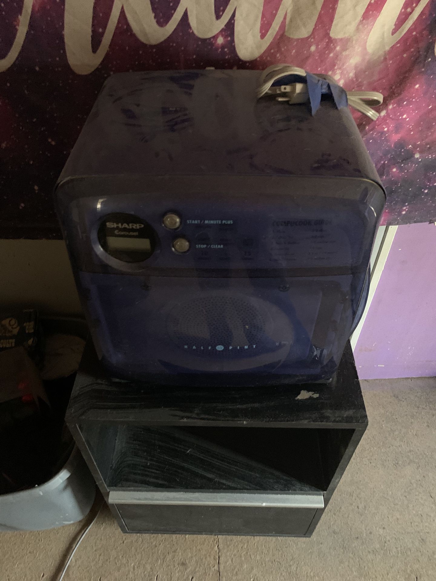 Vintage Sharp Carousel Half Pint Microwave Blue