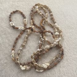 NICE SEA SHELLS NECKLACES $7 EACH