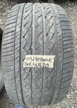 1)245/40/20 Bridgestone $70