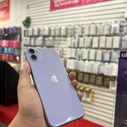iPhone 11 64GB UNLOCKED 