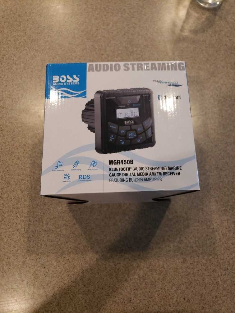 Boss Bluetooth Streaming Marine Mgr450b Brand New