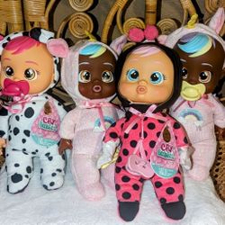 Crybabies Doll Lot (4)