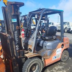 5K WAREHOUSE FORKLIFT SHOP FORKLIFT TOYOTA DIESEL - LIMITED TIME DEAL