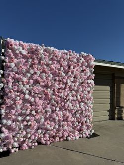 Flower Wall Pick And White 