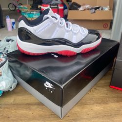 Jordan 11 low bred