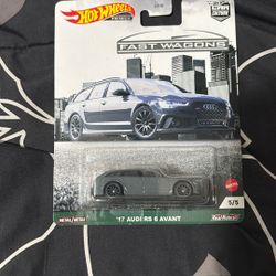 Hot Wheels Premium 17 Audi RS 6 Avant 