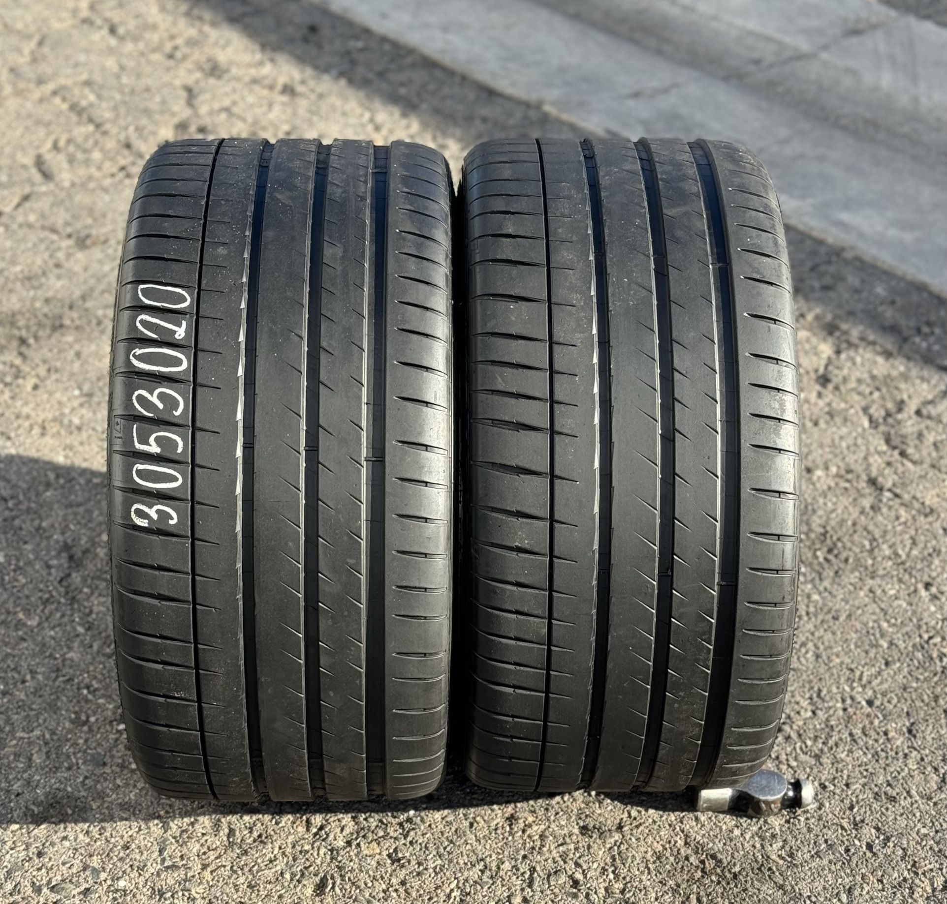 305/30/20 MICHELIN PILOT SPORT 4S *LIKE NEW*