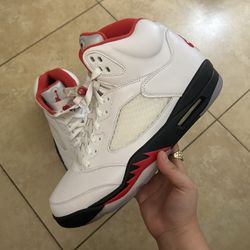 Jordan 5 Retro Fire Red 