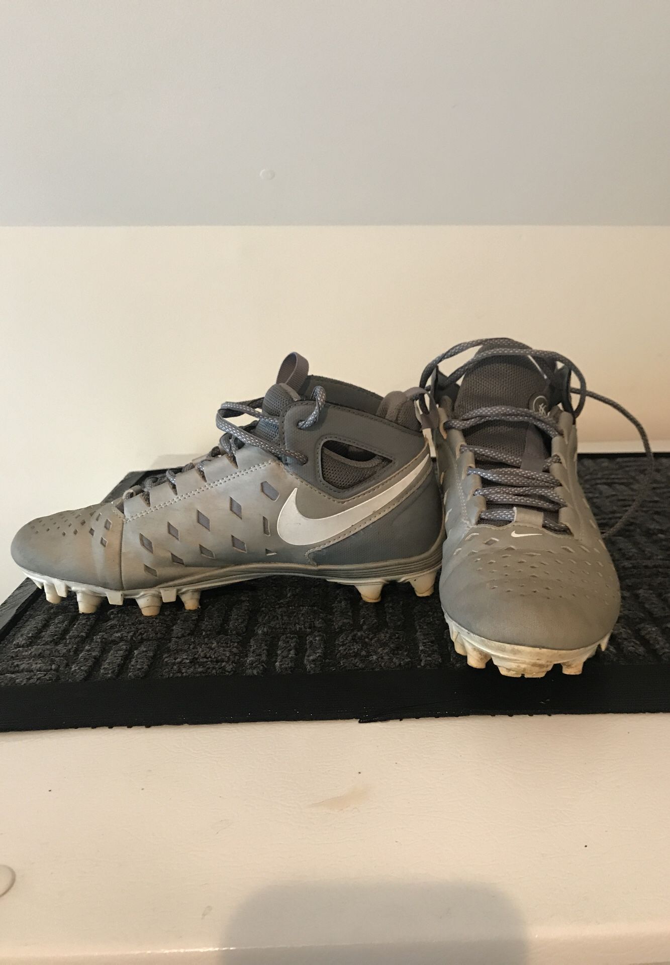 Nike lacrosse cleats