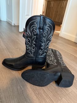 NWT Durango Black Western Boots, Size 7.5