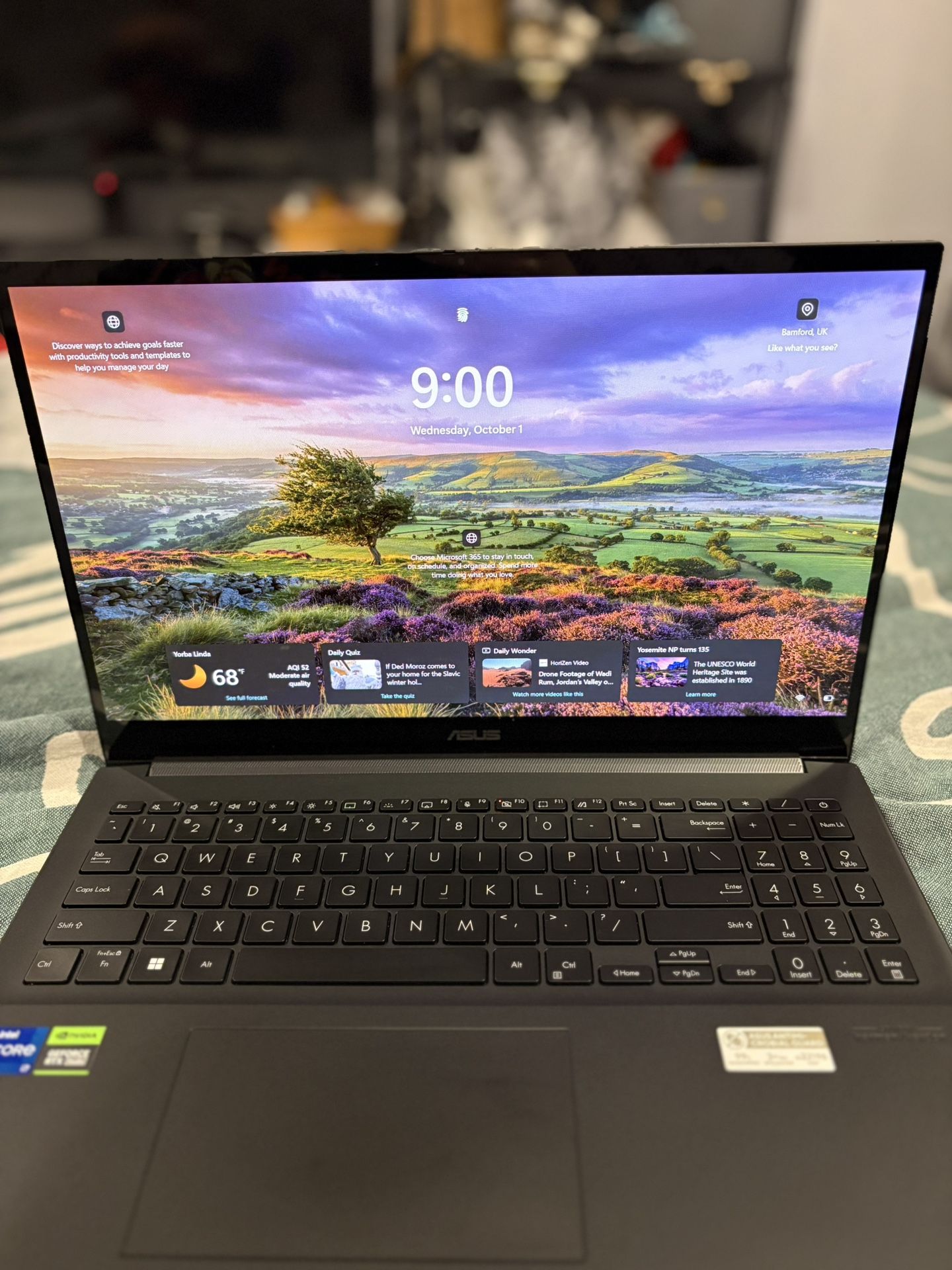 ASUS - Vivobook 15.6" FHD OLED Creator Laptop - Intel i7-13620H with 16GB Memory