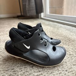 Boys Nike Sandals – Size 12.5C