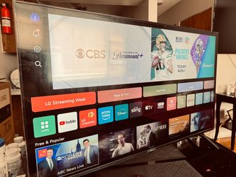 LG 43” 4K UHD Smart TV – Excellent Conditi