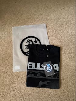 Black and grey hellstar sport tee size medium great condition and has all the tags