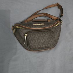 Fanny Pack