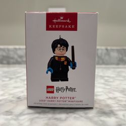 Hallmark KEEPSAKE Lego Harry Potter Christmas Ornament 