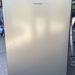 Hisense Fridge (like New) 