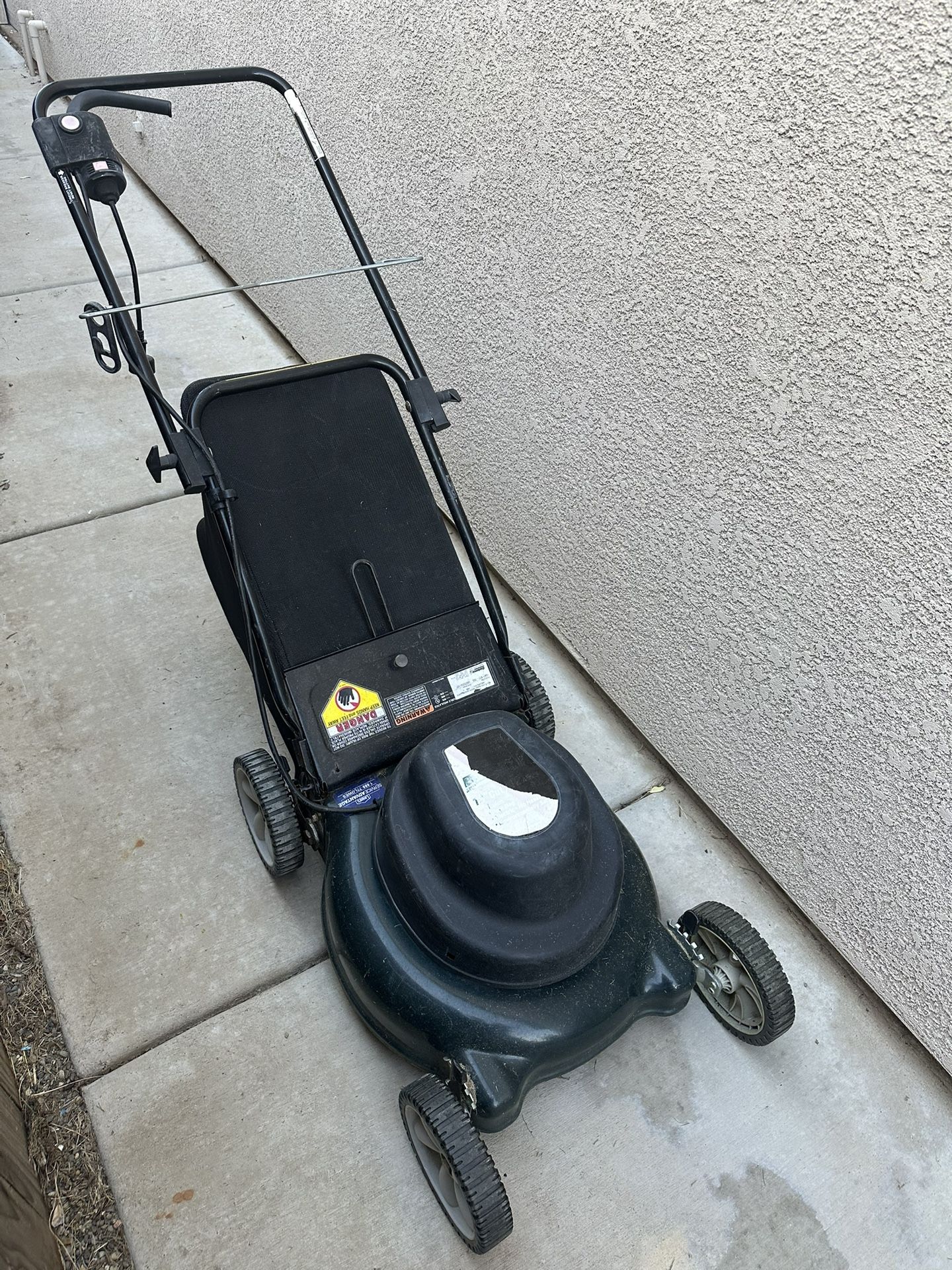 Electric Lawn Mower