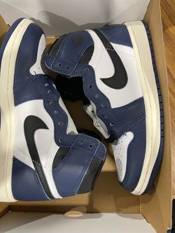 Nike Air Jordan 1 Retro High OG. Size 4Y or 5.5 Women’s